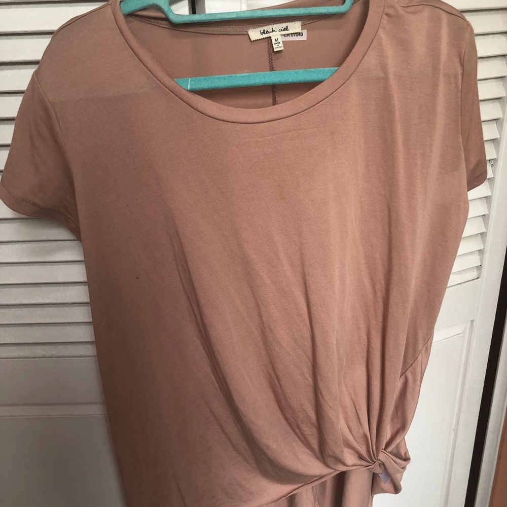 Peach tee